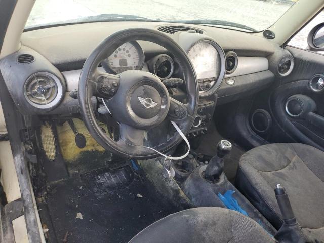 Photo 8 from auction – 2011 MINI COOPER CLU with VIN WMWZF3C53BTX82369