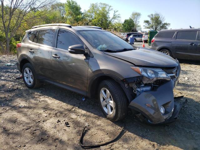 Photo 4 from auction – 2014 TOYOTA RAV4 XLE with VIN JTMRFREV4ED066646