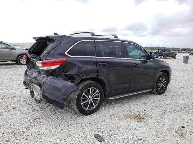 Photo 3 from auction – 2018 TOYOTA HIGHLANDER with VIN 5TDKZRFH2JS544708