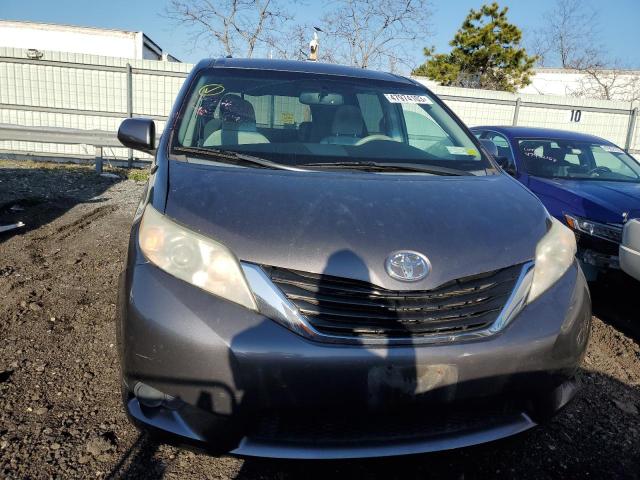 Photo 5 from auction – 2011 TOYOTA SIENNA LE with VIN 5TDKK3DC0BS132247