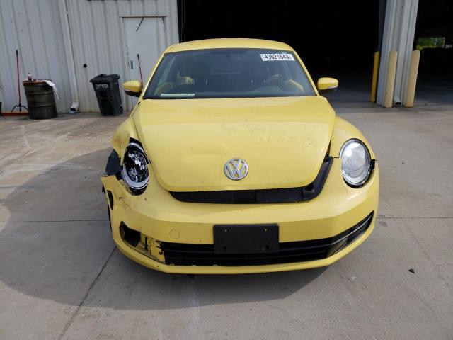Photo 5 from auction – 2014 VOLKSWAGEN BEETLE with VIN 3VWJ17AT9EM660378