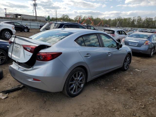 Photo 3 from auction – 2018 MAZDA 3 TOURING with VIN 3MZBN1V31JM242357