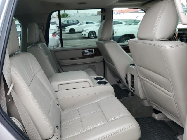 Photo 11 from auction – 2011 LINCOLN NAVIGATOR with VIN 5LMJJ2J50BEJ05241