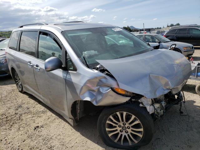 Photo 4 from auction – 2018 TOYOTA SIENNA XLE with VIN 5TDYZ3DC3JS947840