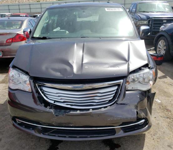 Photo 5 from auction – 2016 CHRYSLER TOWN & COU with VIN 2C4RC1CG5GR222529