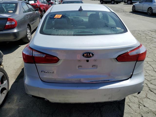 Photo 6 from auction – 2016 KIA FORTE LX with VIN KNAFK4A61G5595742