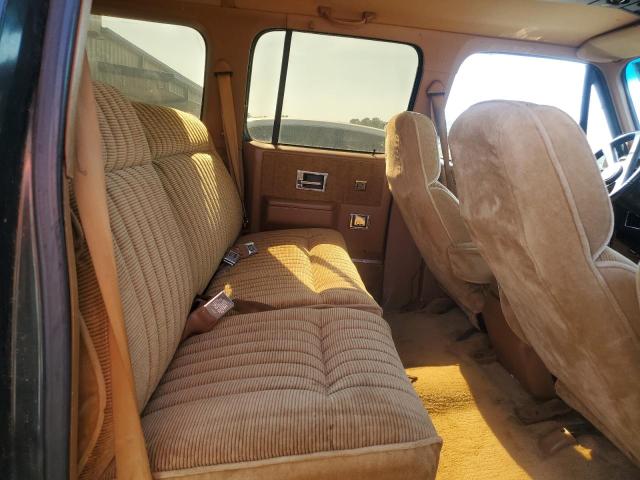 Photo 11 from auction – 1990 GMC SUBURBAN R with VIN 1GKER16K0LF505407