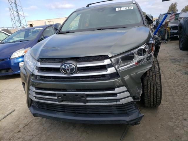Photo 5 from auction – 2017 TOYOTA HIGHLANDER with VIN 5TDJZRFH5HS378304