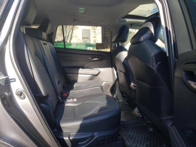Photo 11 from auction – 2021 TOYOTA HIGHLANDER with VIN 5TDGZRBHXMS548604