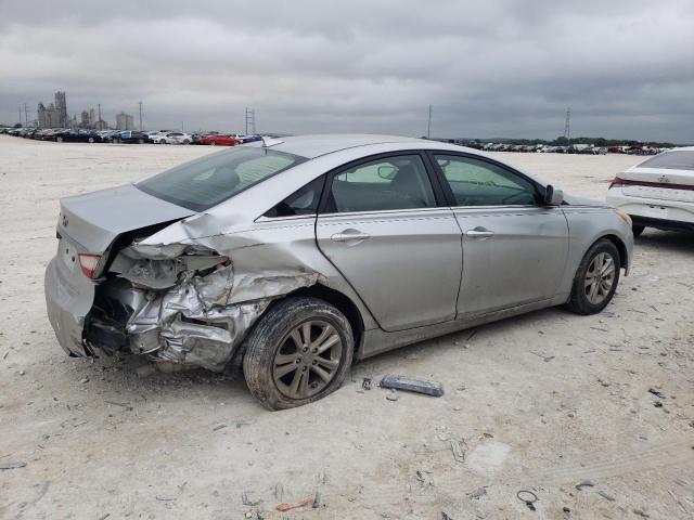 Photo 3 from auction – 2013 HYUNDAI SONATA GLS with VIN 5NPEB4AC0DH726935