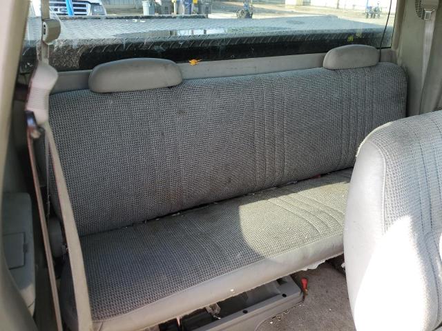 Photo 10 from auction – 1998 CHEVROLET GMT-400 C1 with VIN 1GCEC19W3WE247602
