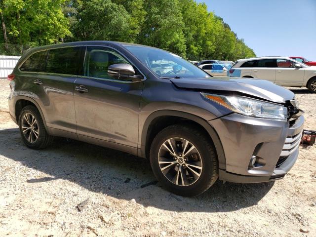 Photo 4 from auction – 2018 TOYOTA HIGHLANDER with VIN 5TDZZRFH2JS287676