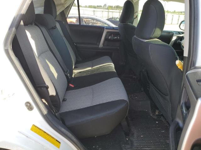 Photo 10 from auction – 2017 TOYOTA 4RUNNER SR with VIN JTEBU5JR2H5467969