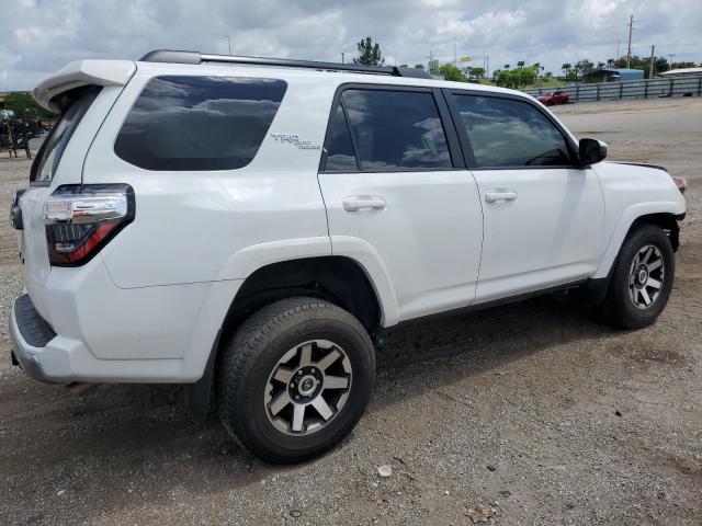 Photo 3 from auction – 2022 TOYOTA 4RUNNER SR with VIN JTEPU5JR0N6000867