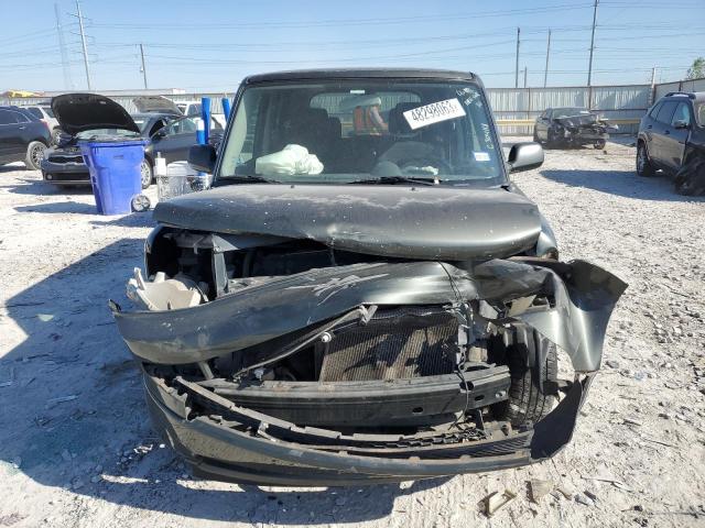 Photo 5 from auction – 2005 TOYOTA SCION XB with VIN JTLKT324654012191
