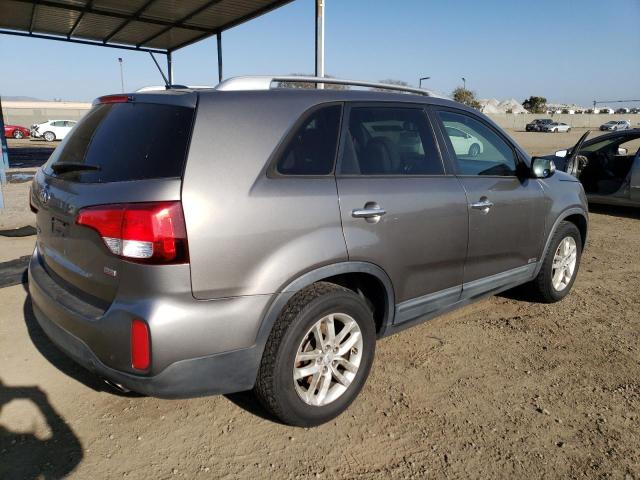 Photo 3 from auction – 2015 KIA SORENTO LX with VIN 5XYKTCA61FG572525