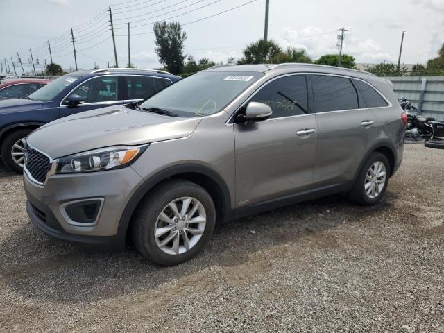 KIA SORENTO LX 2018 with VIN 5XYPGDA38JG371459 - Photo from auction