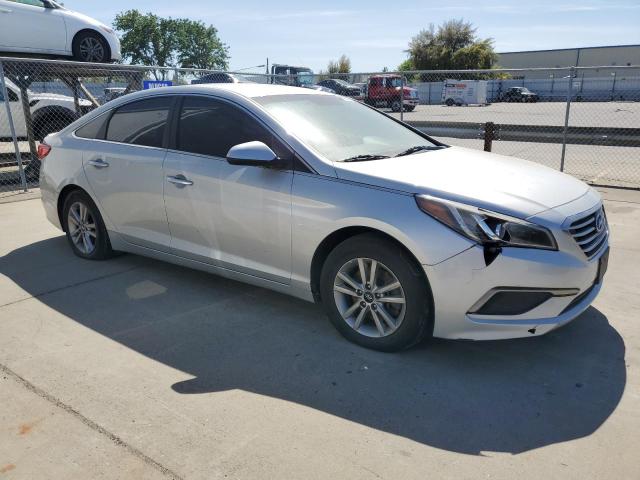 Photo 4 from auction – 2016 HYUNDAI SONATA SE with VIN 5NPE24AF6GH387886