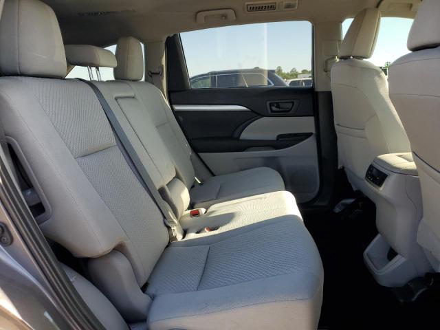 Photo 11 from auction – 2019 TOYOTA HIGHLANDER with VIN 5TDZZRFH6KS300379