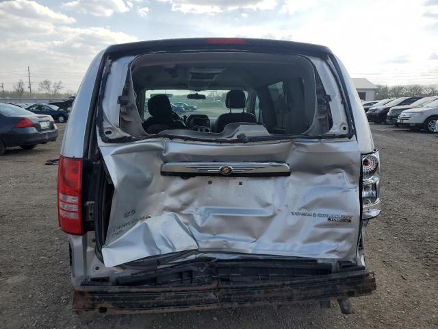 Photo 6 from auction – 2010 CHRYSLER TOWN & COU with VIN 2A4RR8DX9AR495979