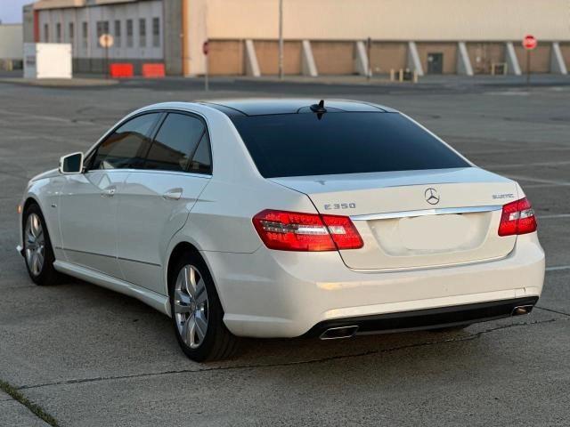 Photo 3 from auction – 2012 MERCEDES-BENZ E 350 BLUE with VIN WDDHF2EB2CA608064