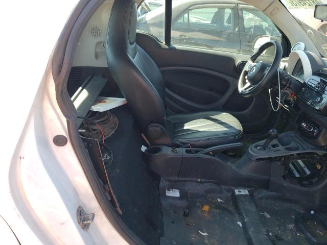 Photo 10 from auction – 2016 SMART FORTWO with VIN WMEFJ5DA3GK104280