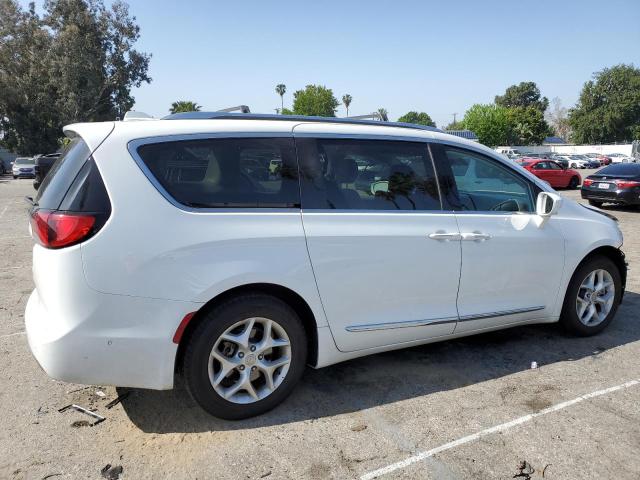 Photo 3 from auction – 2018 CHRYSLER PACIFICA T with VIN 2C4RC1BG5JR103761