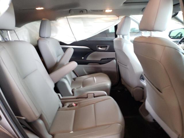 Photo 10 from auction – 2015 TOYOTA HIGHLANDER with VIN 5TDKKRFH3FS117159
