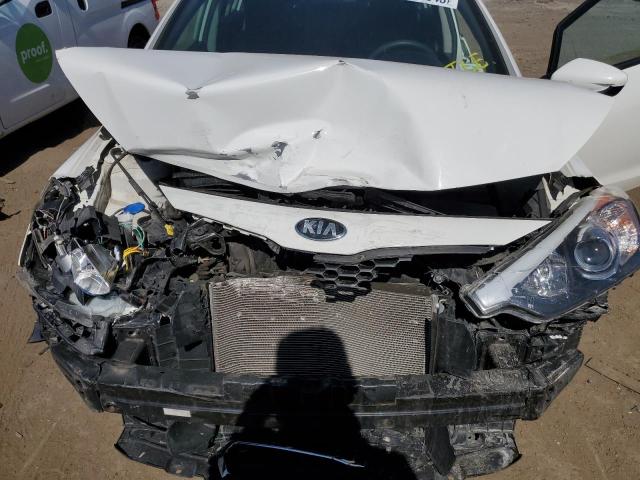 Photo 11 from auction – 2016 KIA FORTE LX with VIN KNAFK4A60G5618024