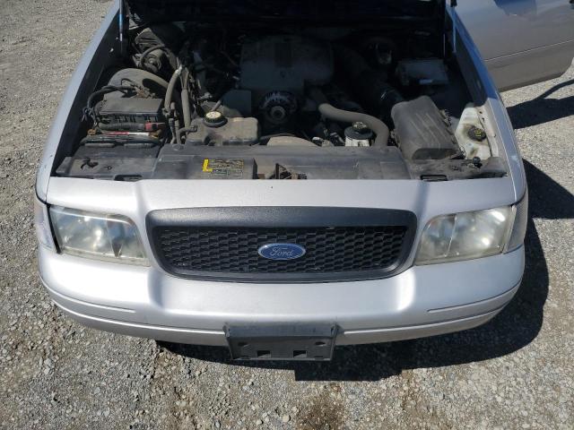 Photo 11 from auction – 2005 FORD CROWN VICT with VIN 2FAFP71W95X114126
