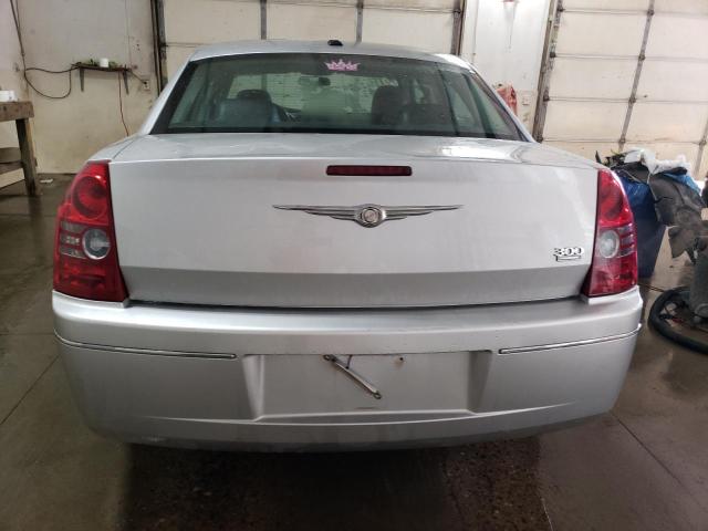 Photo 6 from auction – 2010 CHRYSLER 300 TOURIN with VIN 2C3CA5CV2AH182624