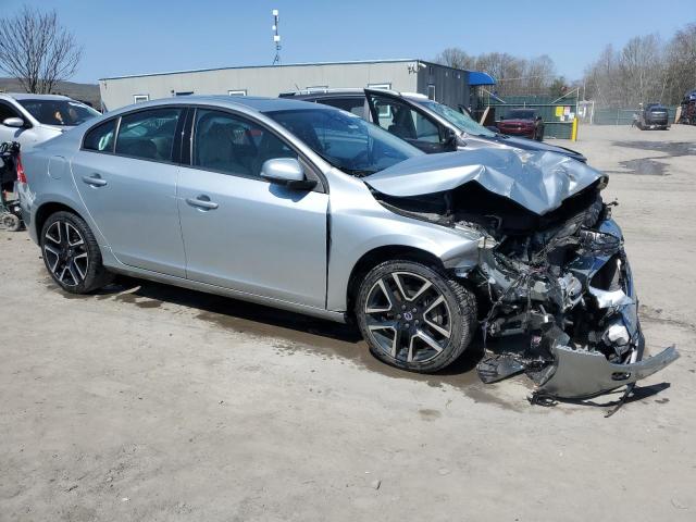 Photo 4 from auction – 2017 VOLVO S60 DYNAMI with VIN YV140MTL2H2429729