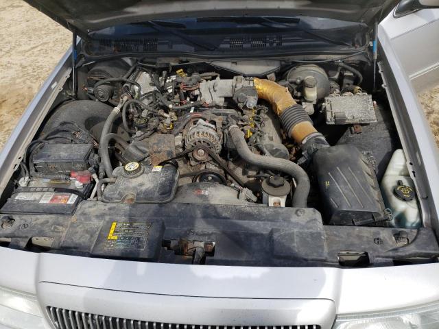 Photo 11 from auction – 2005 MERCURY GRAND MARQ with VIN 2MEFM75W95X623001