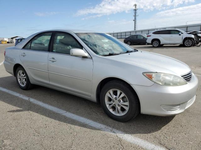 Photo 4 from auction – 2005 TOYOTA CAMRY LE with VIN 4T1BF32K45U595731