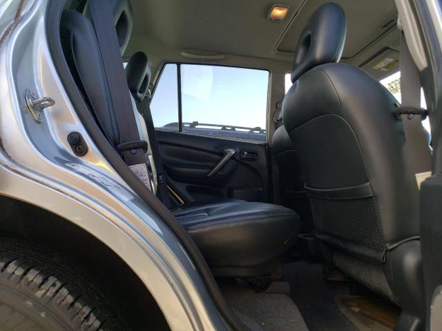 Photo 11 from auction – 2004 TOYOTA RAV4 with VIN JTEHD20V746013034