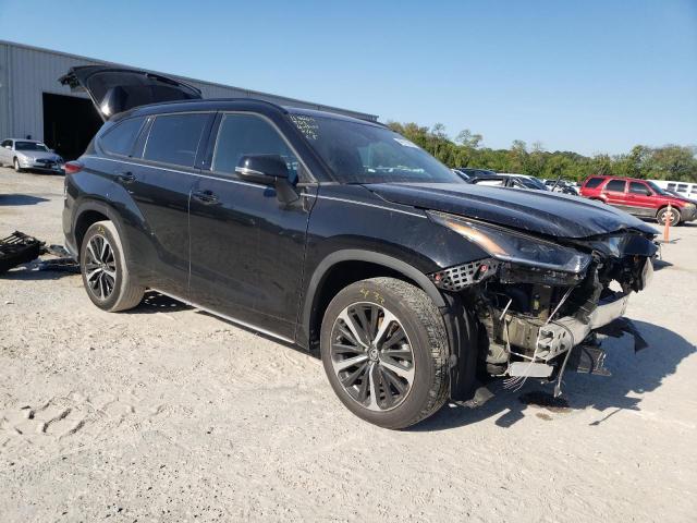 Photo 4 from auction – 2021 TOYOTA HIGHLANDER with VIN 5TDLZRAH7MS087054