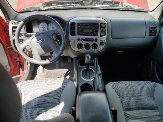 Photo 8 from auction – 2005 FORD ESCAPE XLT with VIN 1FMYU93155KA79690