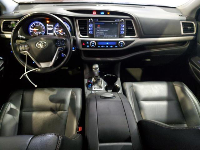 Photo 8 from auction – 2019 TOYOTA HIGHLANDER with VIN 5TDKZRFH4KS347749
