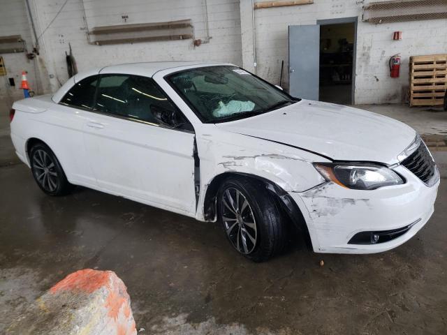 Photo 4 from auction – 2013 CHRYSLER 200 S with VIN 1C3BCBGG0DN701522