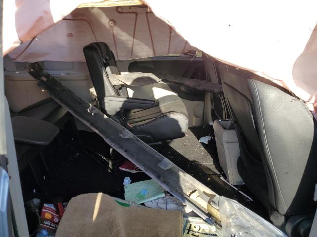 Photo 11 from auction – 2014 CHRYSLER TOWN & COU with VIN 2C4RC1BG5ER402334