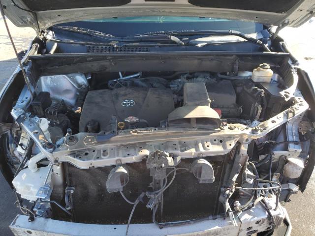 Photo 12 from auction – 2018 TOYOTA HIGHLANDER with VIN 5TDBZRFH0JS800828