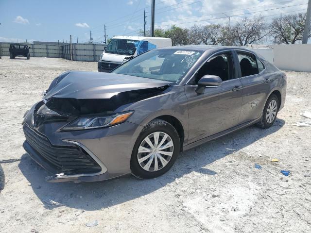 Photo 1 from auction – 2022 TOYOTA CAMRY LE with VIN 4T1H31AK2NU585515
