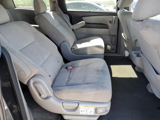 Photo 11 from auction – 2017 HONDA ODYSSEY SE with VIN 5FNRL5H36HB005291