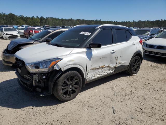 NISSAN KICKS S 2019 with VIN 3N1CP5CU3KL496232 - Photo from auction