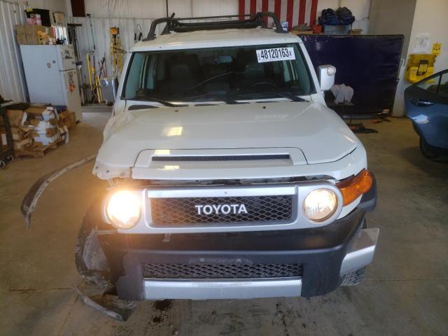 Photo 5 from auction – 2012 TOYOTA FJ CRUISER with VIN JTEBU4BF5CK135002