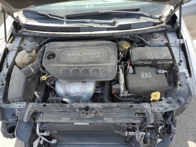 Photo 11 from auction – 2015 CHRYSLER 200 LIMITE with VIN 1C3CCCAB2FN574976