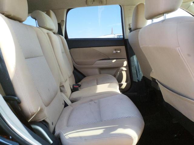 Photo 11 from auction – 2016 MITSUBISHI OUTLANDER with VIN JA4AD3A38GZ007071