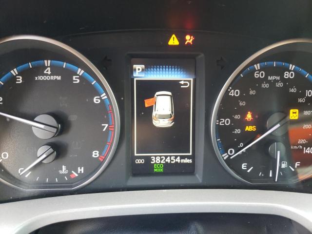 Photo 9 from auction – 2018 TOYOTA RAV4 LE with VIN 2T3ZFREV0JW448704