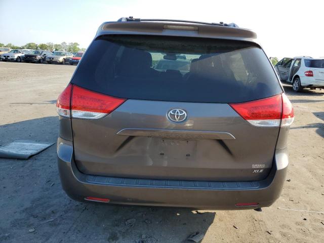 Photo 6 from auction – 2012 TOYOTA SIENNA XLE with VIN 5TDYK3DC5CS208640