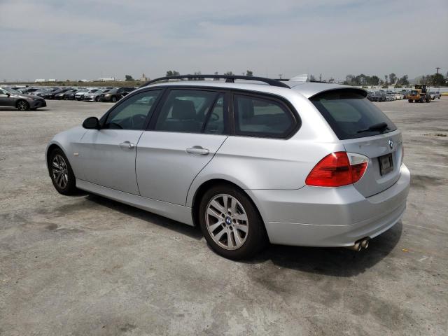 Photo 2 from auction – 2007 BMW 328 IT with VIN WBAVS13507FX16172